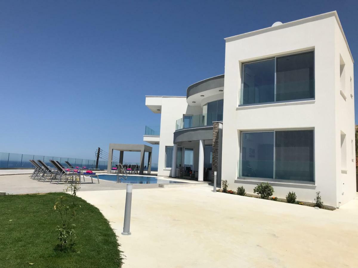 פומוס Elite Sea View Villa מראה חיצוני תמונה