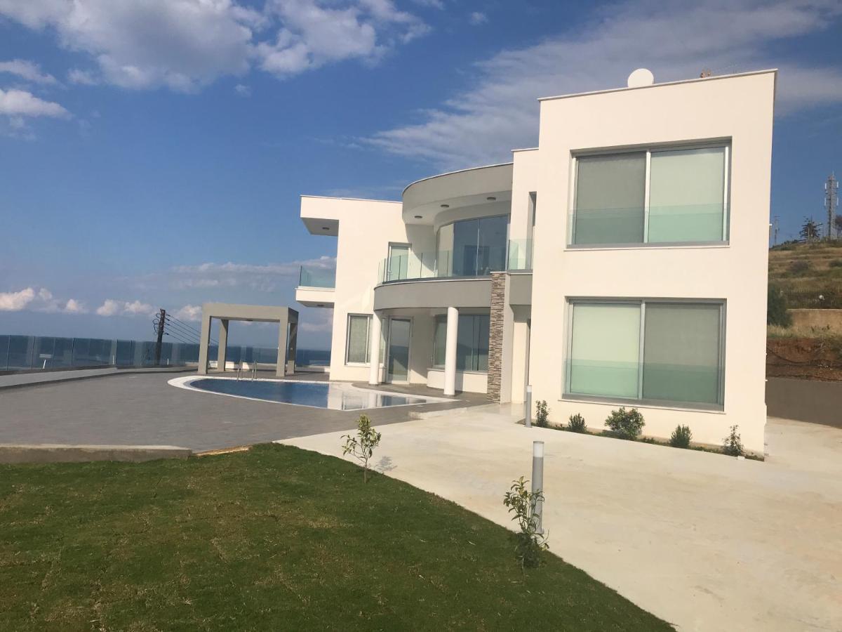 פומוס Elite Sea View Villa מראה חיצוני תמונה