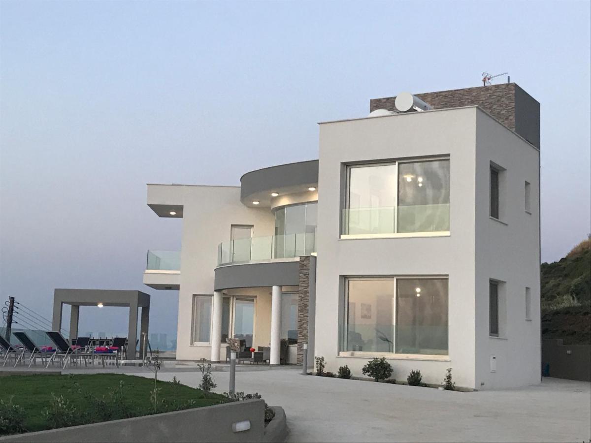 פומוס Elite Sea View Villa מראה חיצוני תמונה